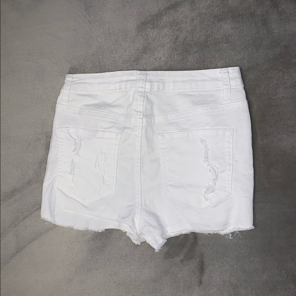 Revamped White Jean Shorts - Picture 2 of 3